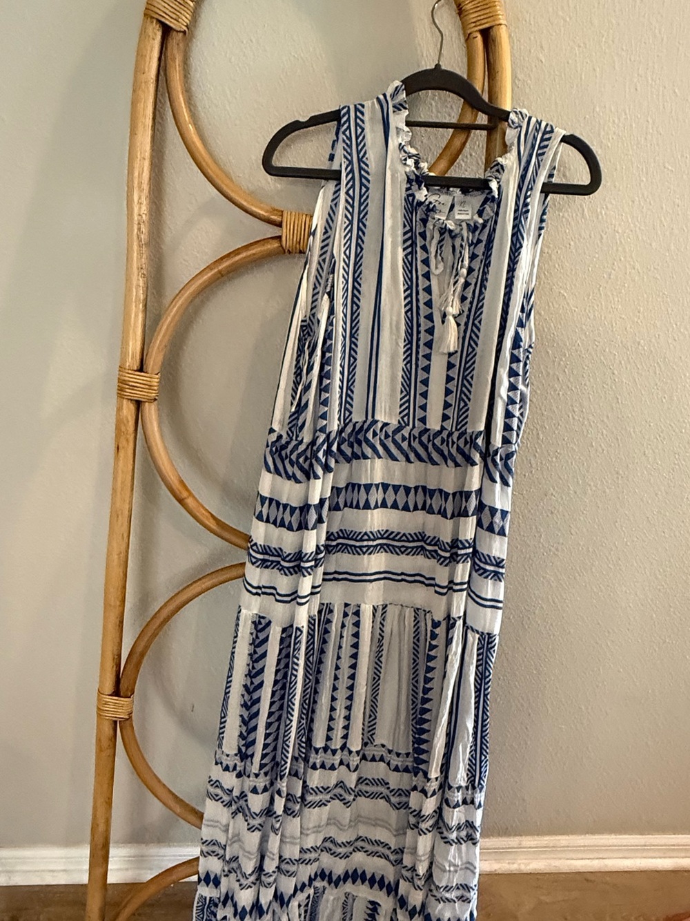 Blue & White Patterned Sleeveless Maxi Dress